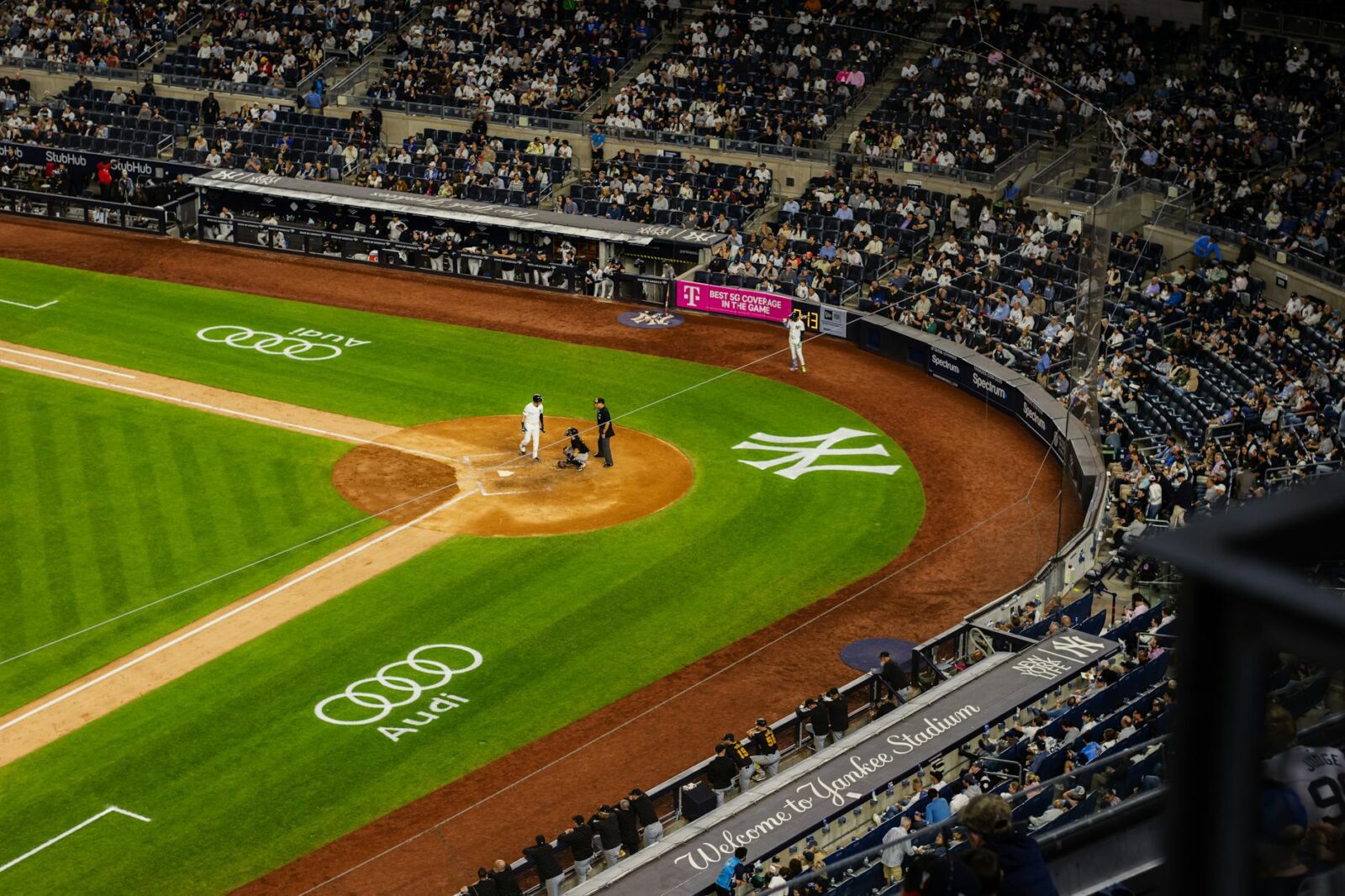 sf giants - Photo by Sean Ingram on Pexels