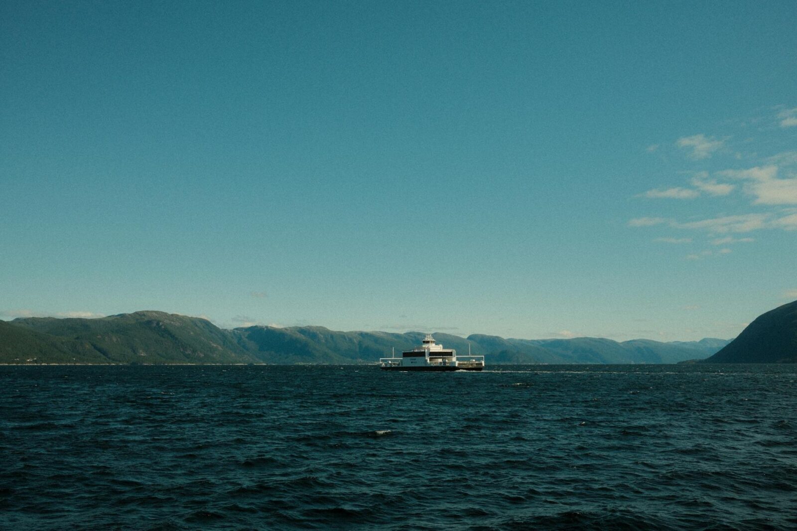 best cruise deals - Photo by Dua'a Al-Amad on Pexels