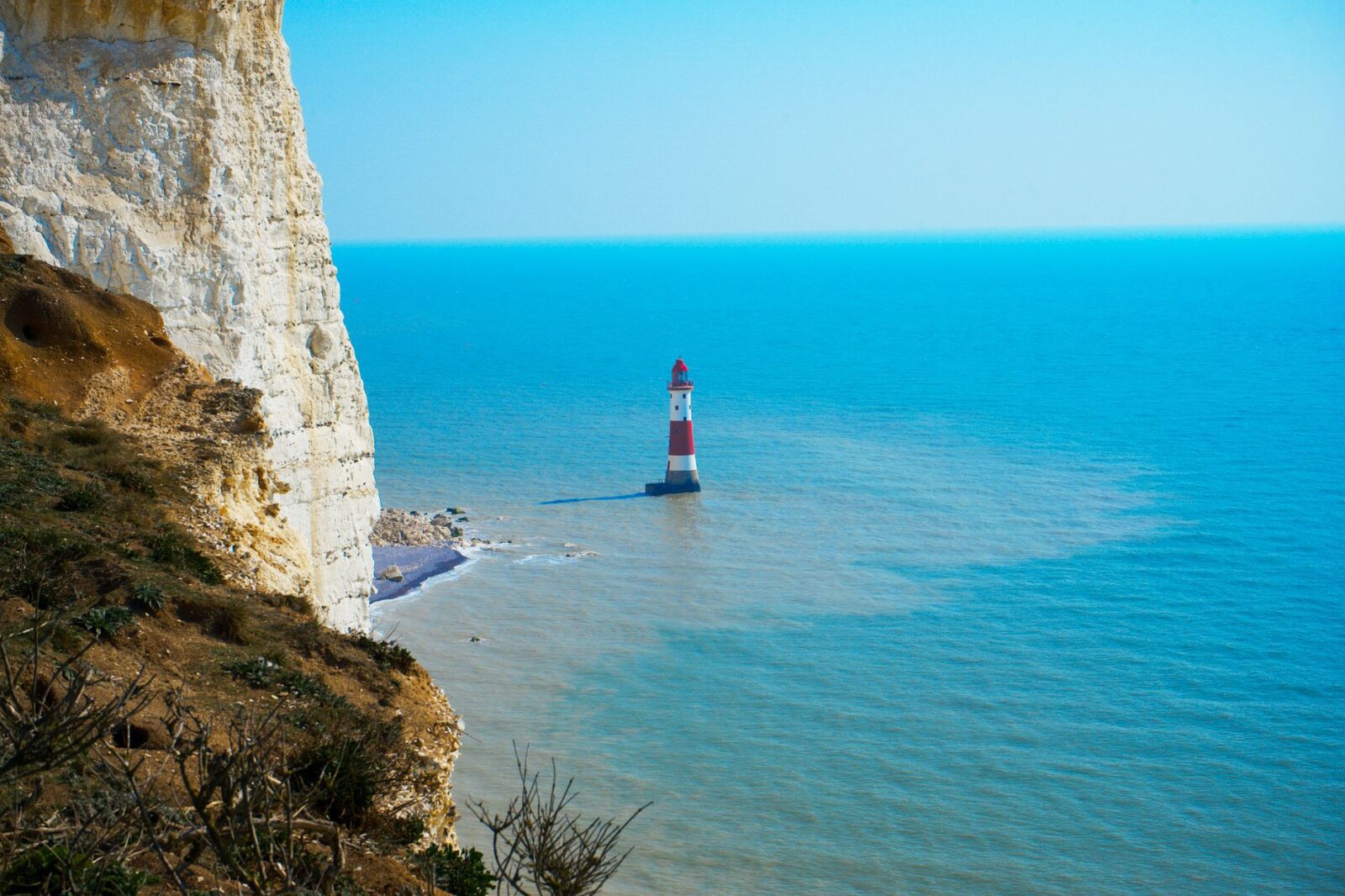 UKHSA issues amber and yellow heat-health alerts across England - Photo by Mike Bird on Pexels
