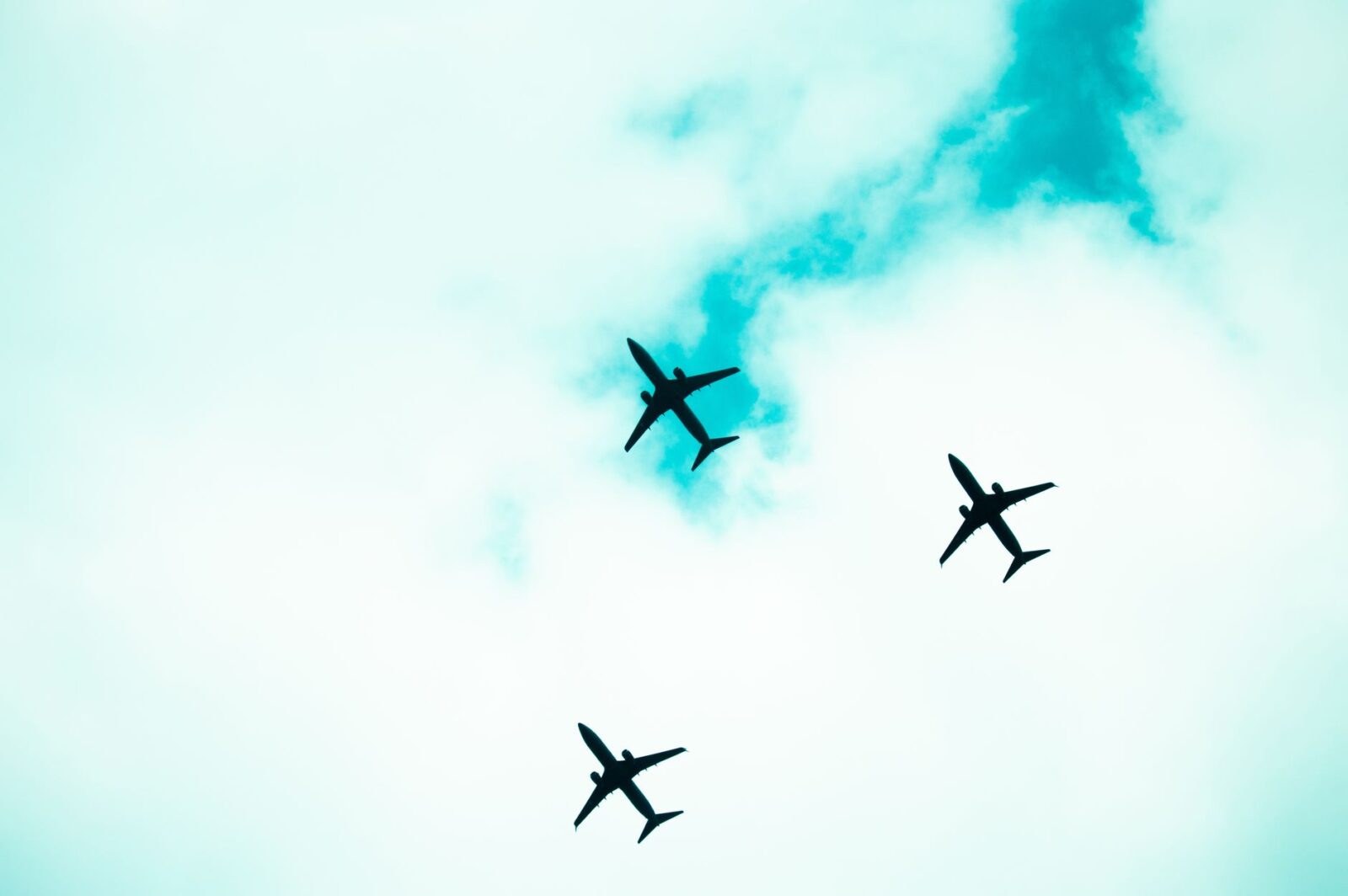 Airfares Are Up 20%, Demand Is Strong. Even Airline CEOs Are Surprised. - Photo by Miguel Á. Padriñán on Pexels