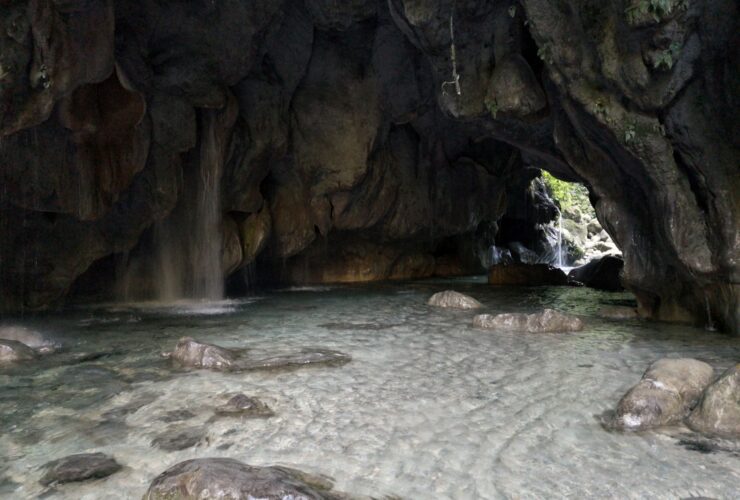 Overrated Tourist Traps and Where to Go Instead - Photo by Walter Alejandro on Pexels