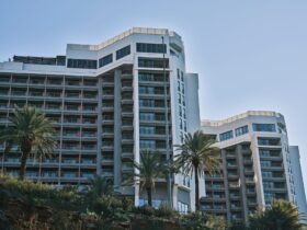 hilton hotels - Photo by Engin Akyurt on Pexels