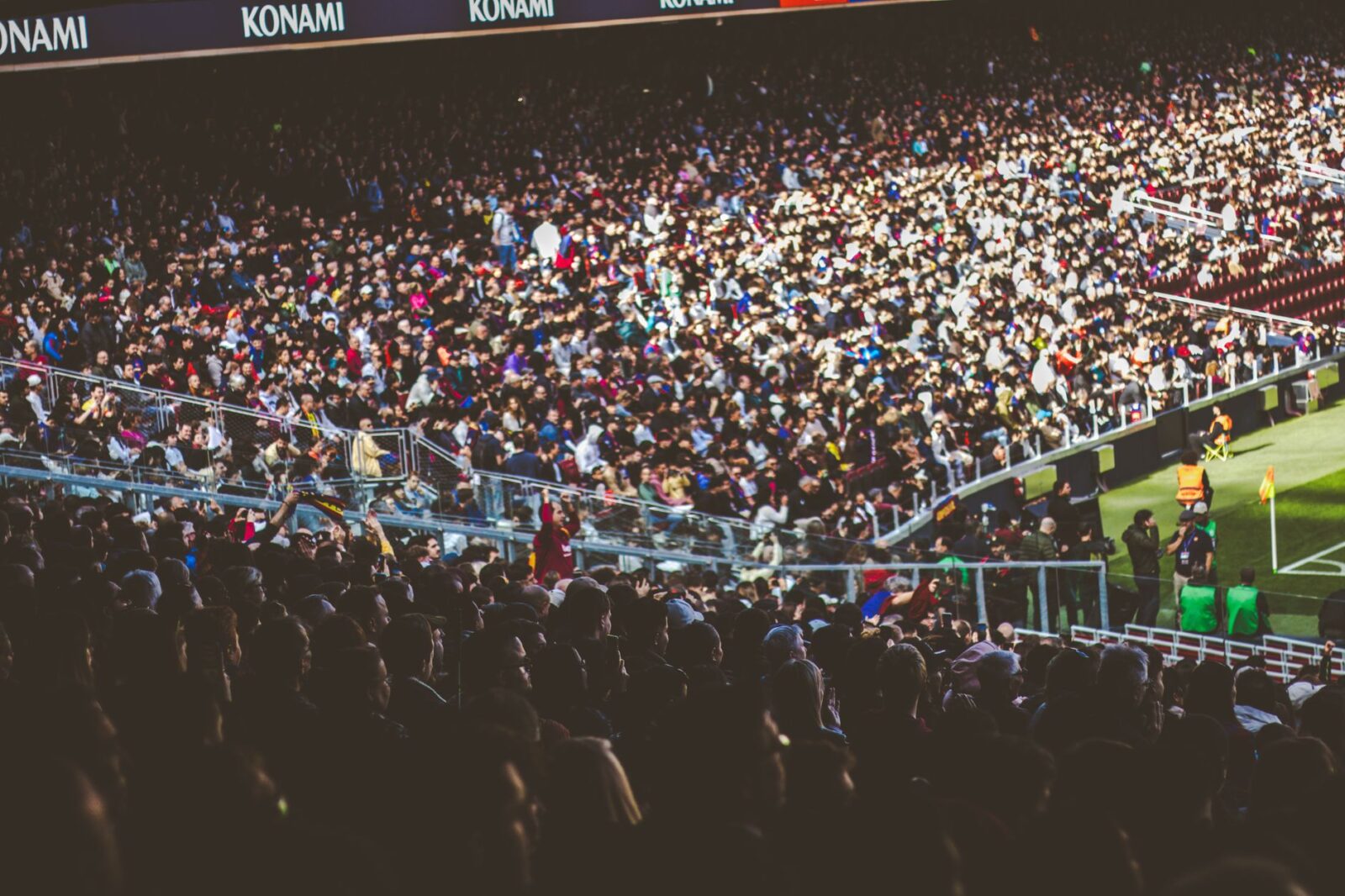 Leisure and Hospitality Leads U.S. Job Growth on World Cup Boost - Photo by El gringo photo on Pexels