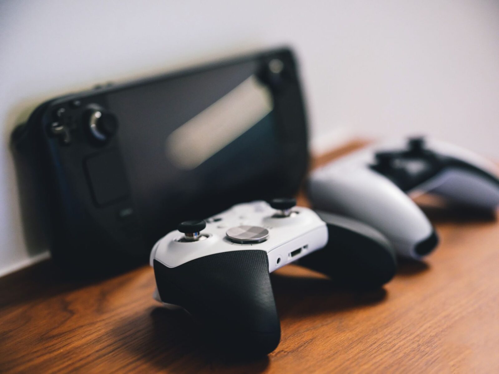 nintendo - Photo by Egor Komarov on Pexels