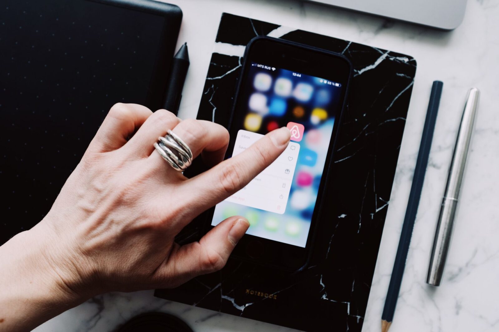 Airbnb Moves Into Fintech With a Cancel-for-Any-Reason Feature - Photo by ready made on Pexels