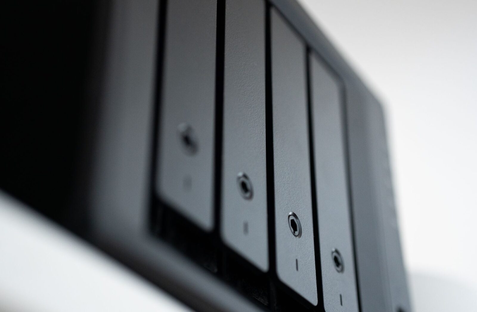 sandisk stock - Photo by Jakub Zerdzicki on Pexels