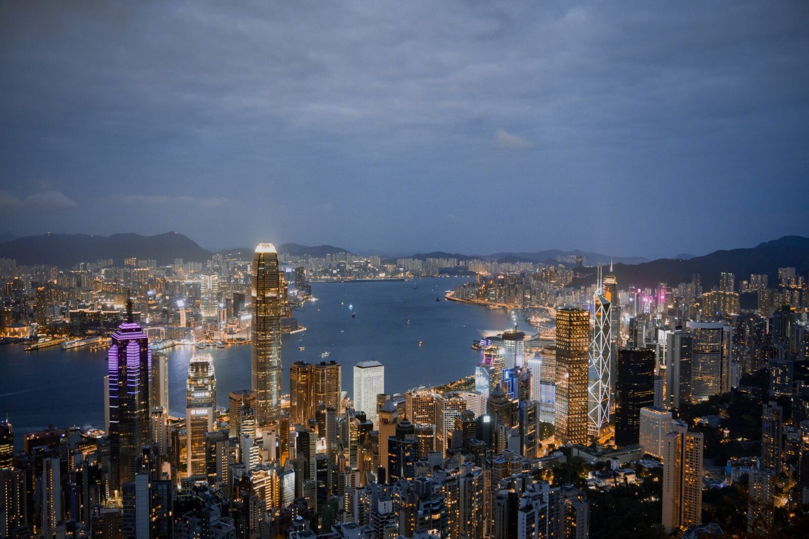 best hotels in hong kong - Photo by Komod Ayal on Pexels