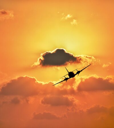 find cheap flights - Photo by Morteza Akhnia on Pexels