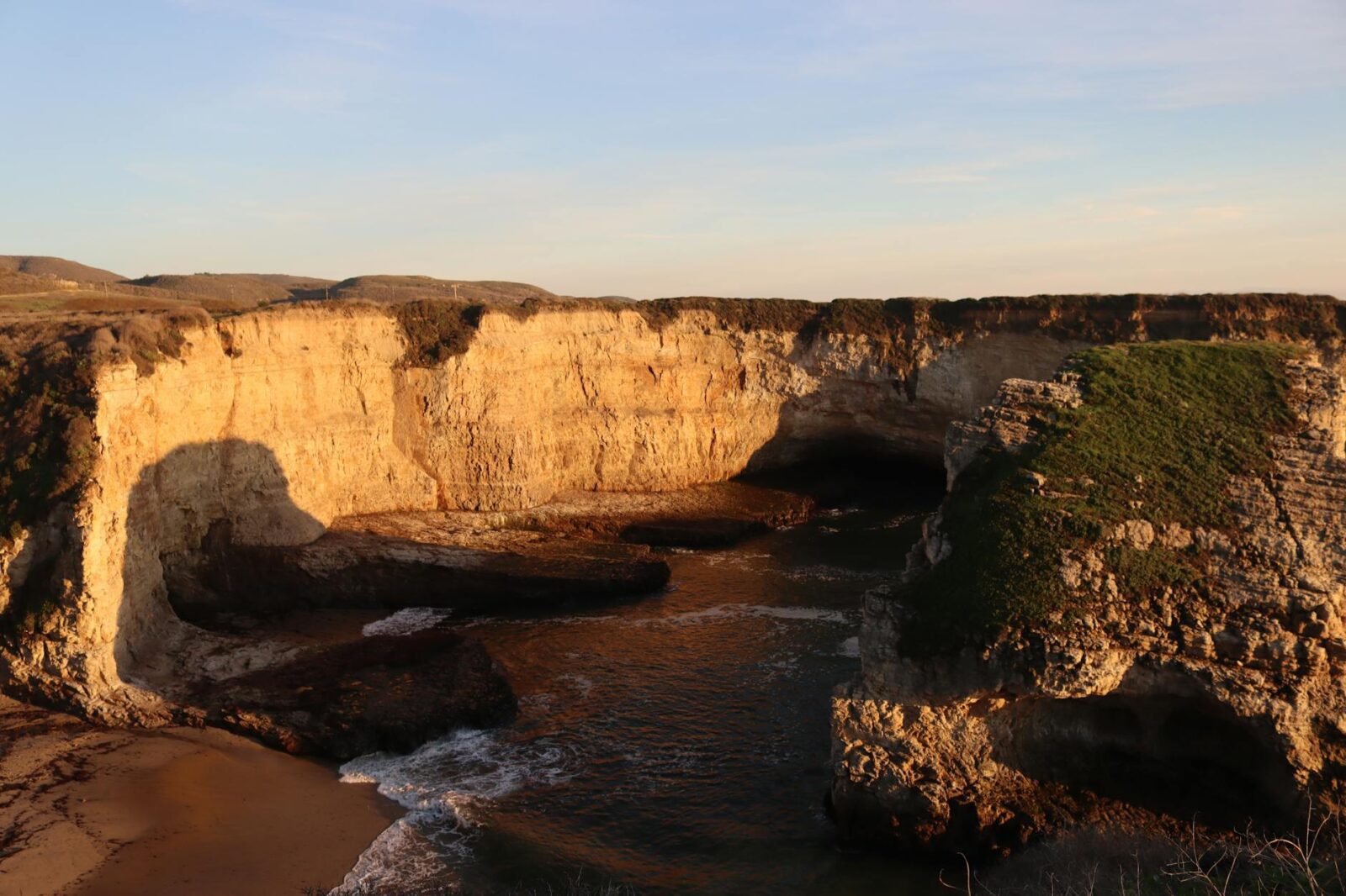 Portugal Beyond Lisbon Hidden Coastal Towns Worth Visiting — Updated Guide - Photo by Ashish Durgude on Pexels