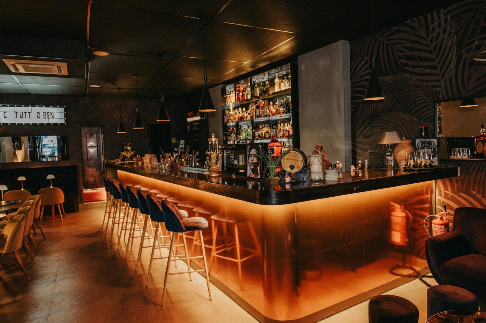 The Most Stylish Bars in Paris for Zero-Proof Craft Cocktails - Photo by Cristhian  David Duarte on Pexels