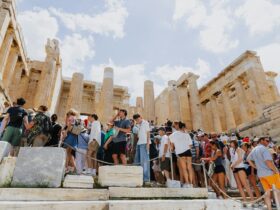 Overrated Tourist Traps and Where to Go Instead — Updated Guide - Photo by K on Pexels