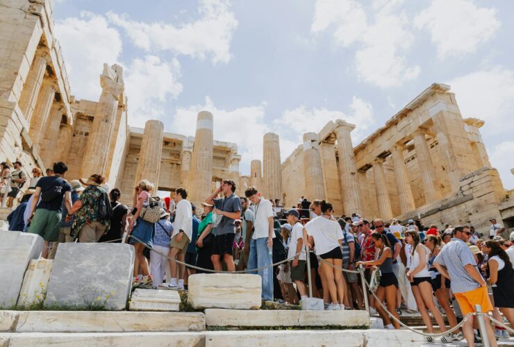 Overrated Tourist Traps and Where to Go Instead — Updated Guide - Photo by K on Pexels
