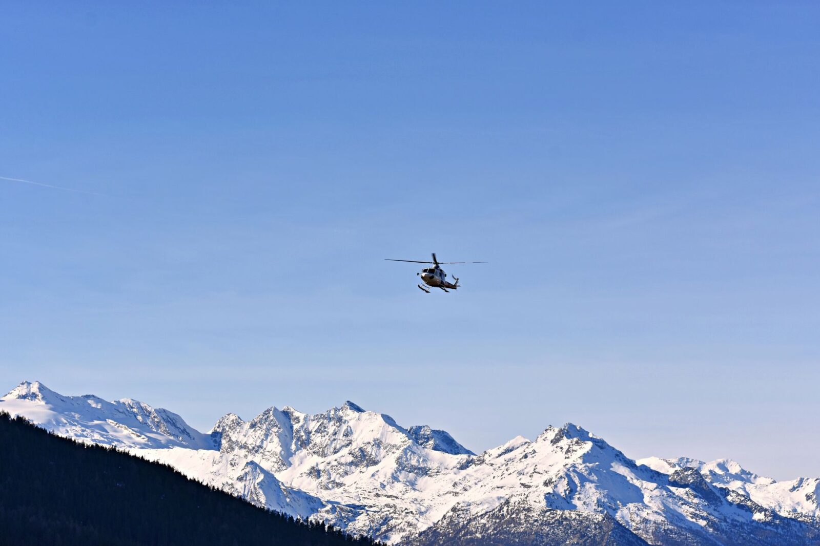 The Best Luxury Experiences Leave Some Slack in the System - Photo by Diana ✨ on Pexels