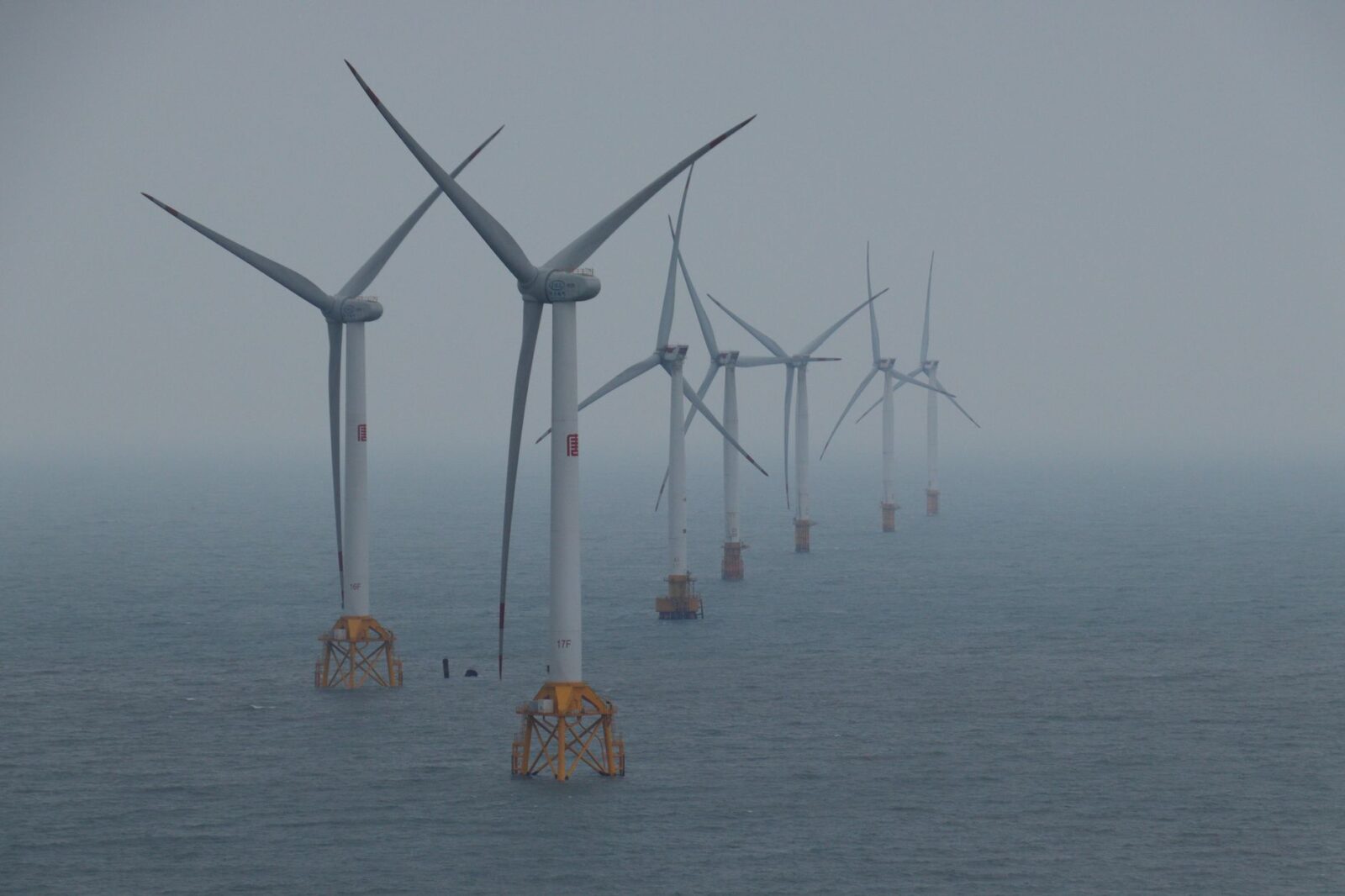 Companies agree to stronger workers’ rights in clean energy - Photo by gong qianlan on Pexels