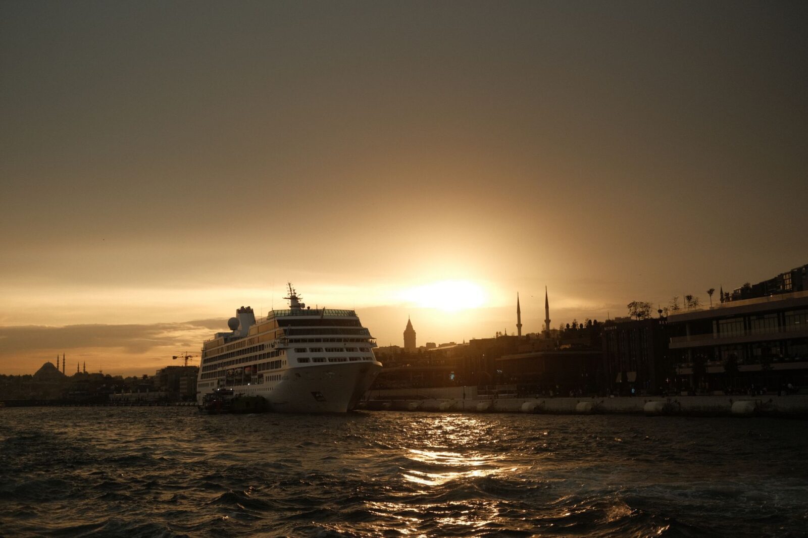 Budget Cruise Lines Ranked Which Ones Are Actually Worth It - Photo by Burak Arlı on Pexels