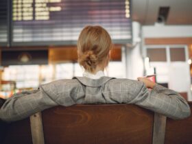 Best Travel Credit Cards for Free Airport Lounge Access 2026 — Updated Guide - Photo by Gustavo Fring on Pexels