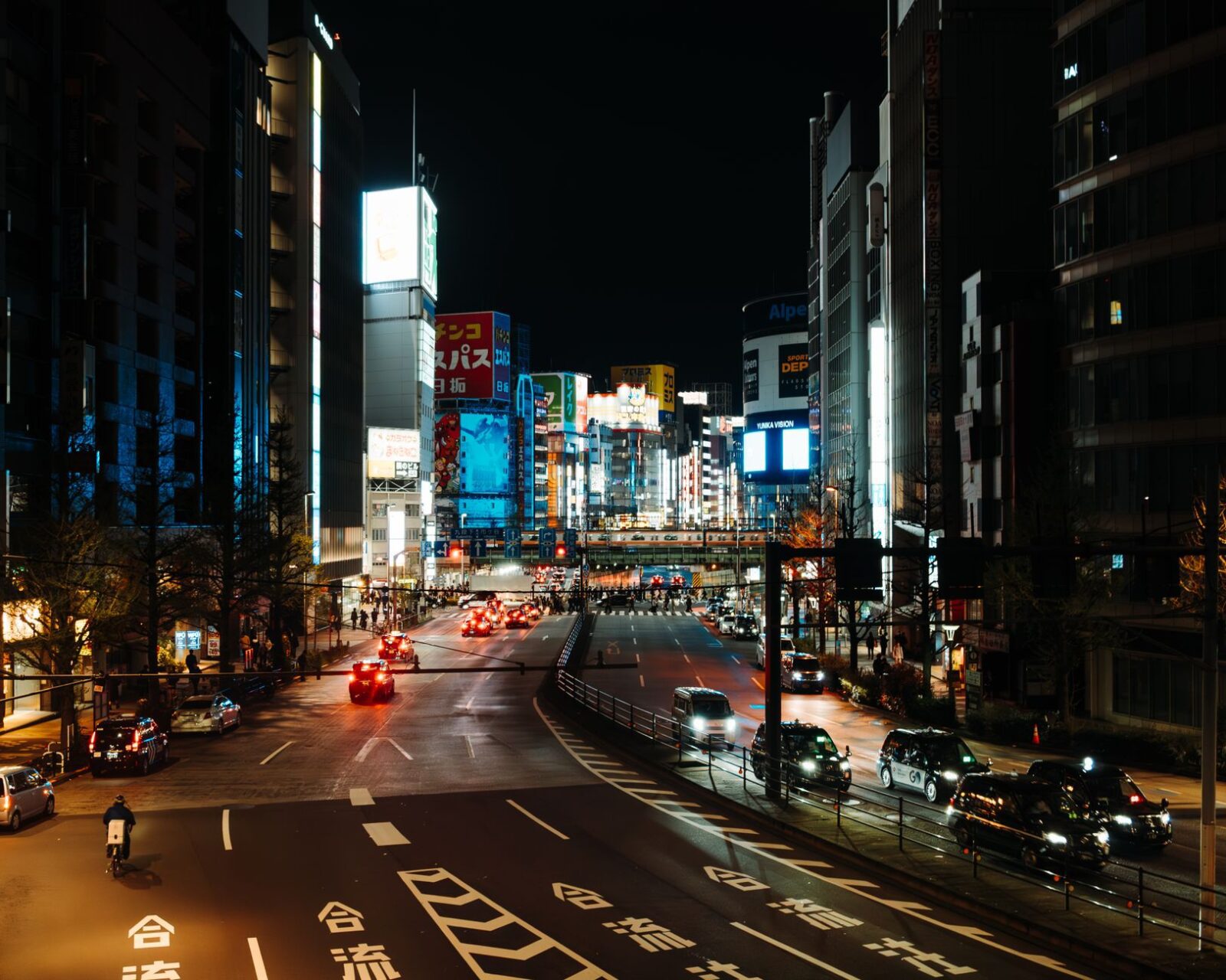 The Best Affordable Hotels in Tokyo Under $300 a Night - Photo by Calvin Rasidi on Pexels