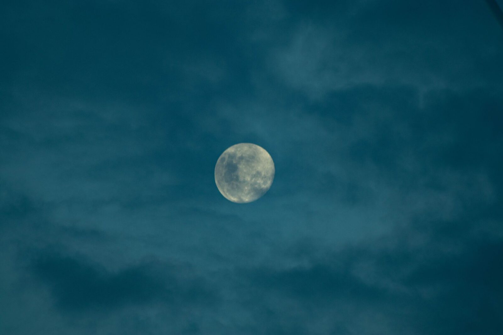 aquarius full moon astrology - Photo by Ricardo Couto on Pexels