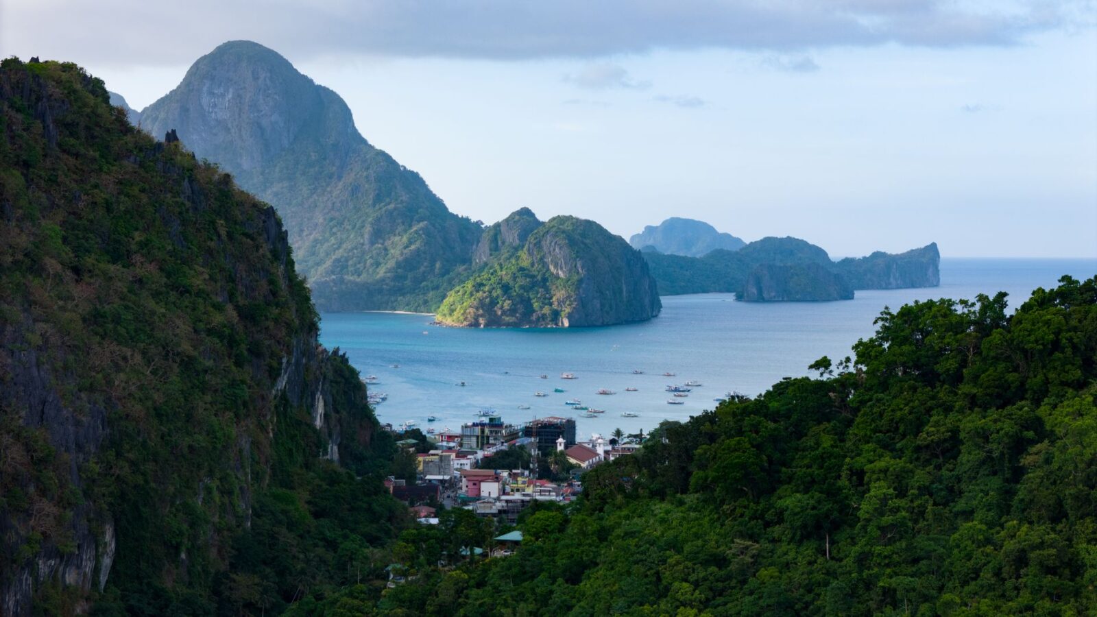 Deal of the day: Wide-open lie-flat business class awards to Southeast Asia from 75,000 miles and $26 - Photo by XT7 Core on Pexels