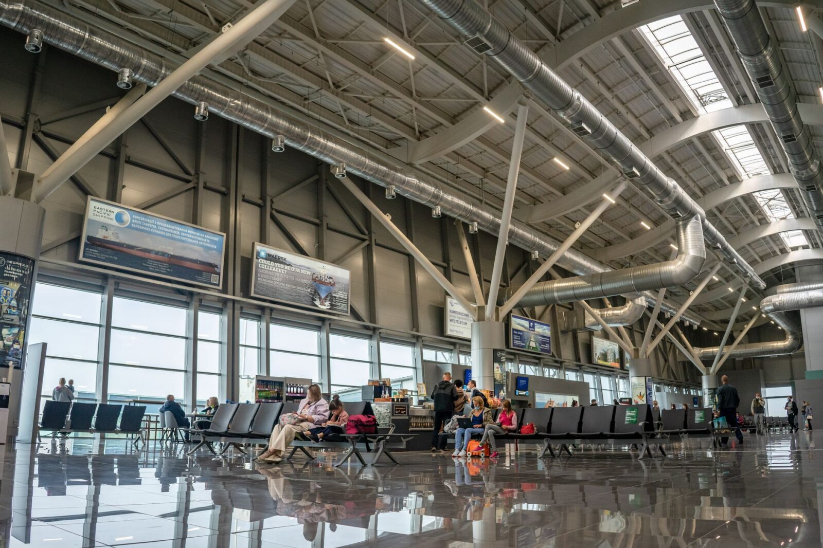 Southwest Airlines lounges? CEO drops biggest hint yet that they're coming - Photo by Atlantic Ambience on Pexels