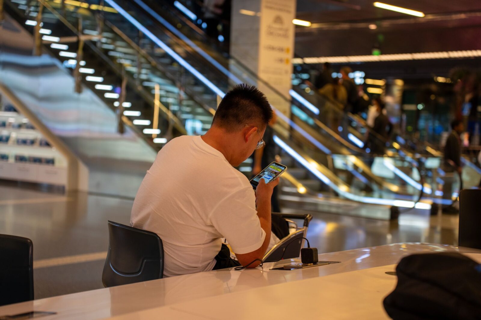 Getting started with points, miles and credit cards to travel - Photo by Tom Fisk on Pexels