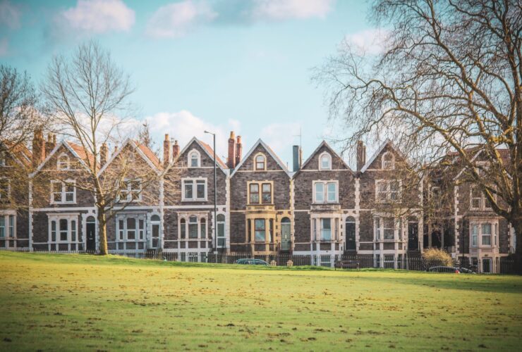 RSH considers compulsory deregistration of Easy Housing Association - Photo by Boys in Bristol Photography on Pexels