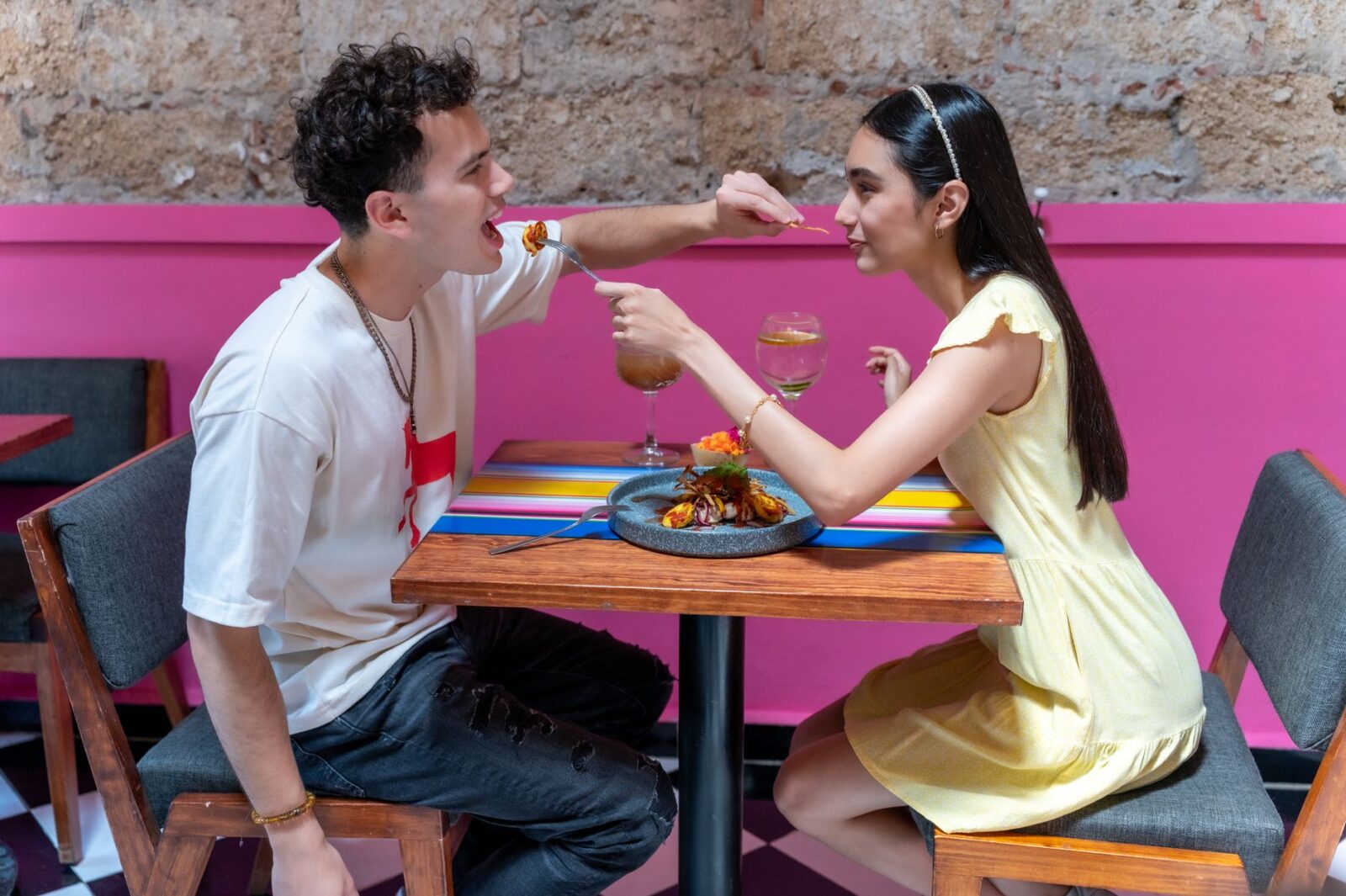 Gen Z is right. Taco Bell Rewards is pretty fantastic — here's why - Photo by Israel Torres on Pexels