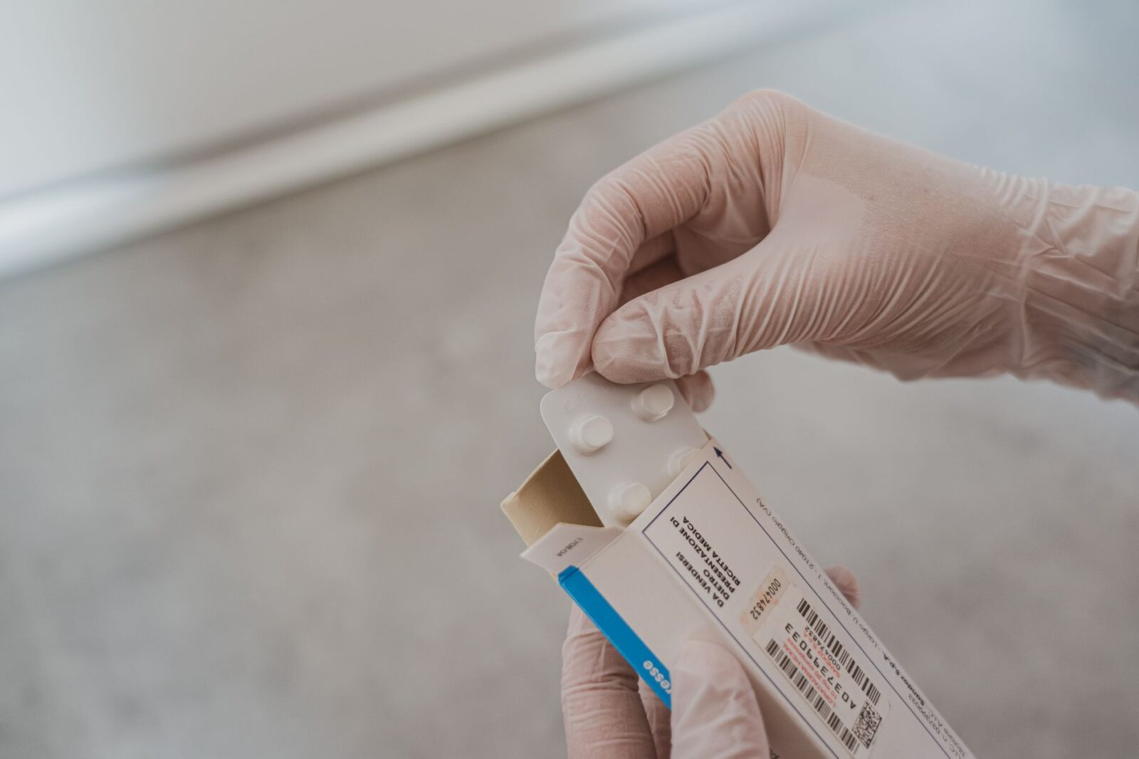Taking medication this summer? What you need to know about sun and heat exposure - Photo by Castorly Stock on Pexels