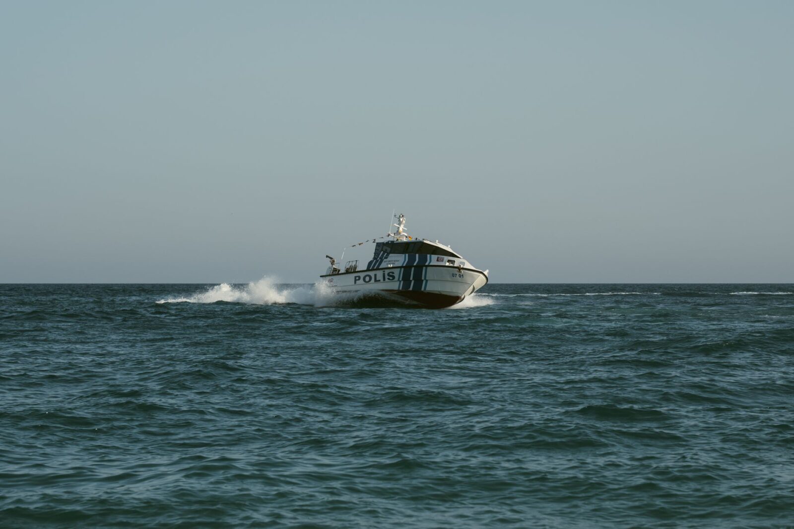 Record number of NCA officers deployed to tackle people smugglers - Photo by Hami Durgut on Pexels