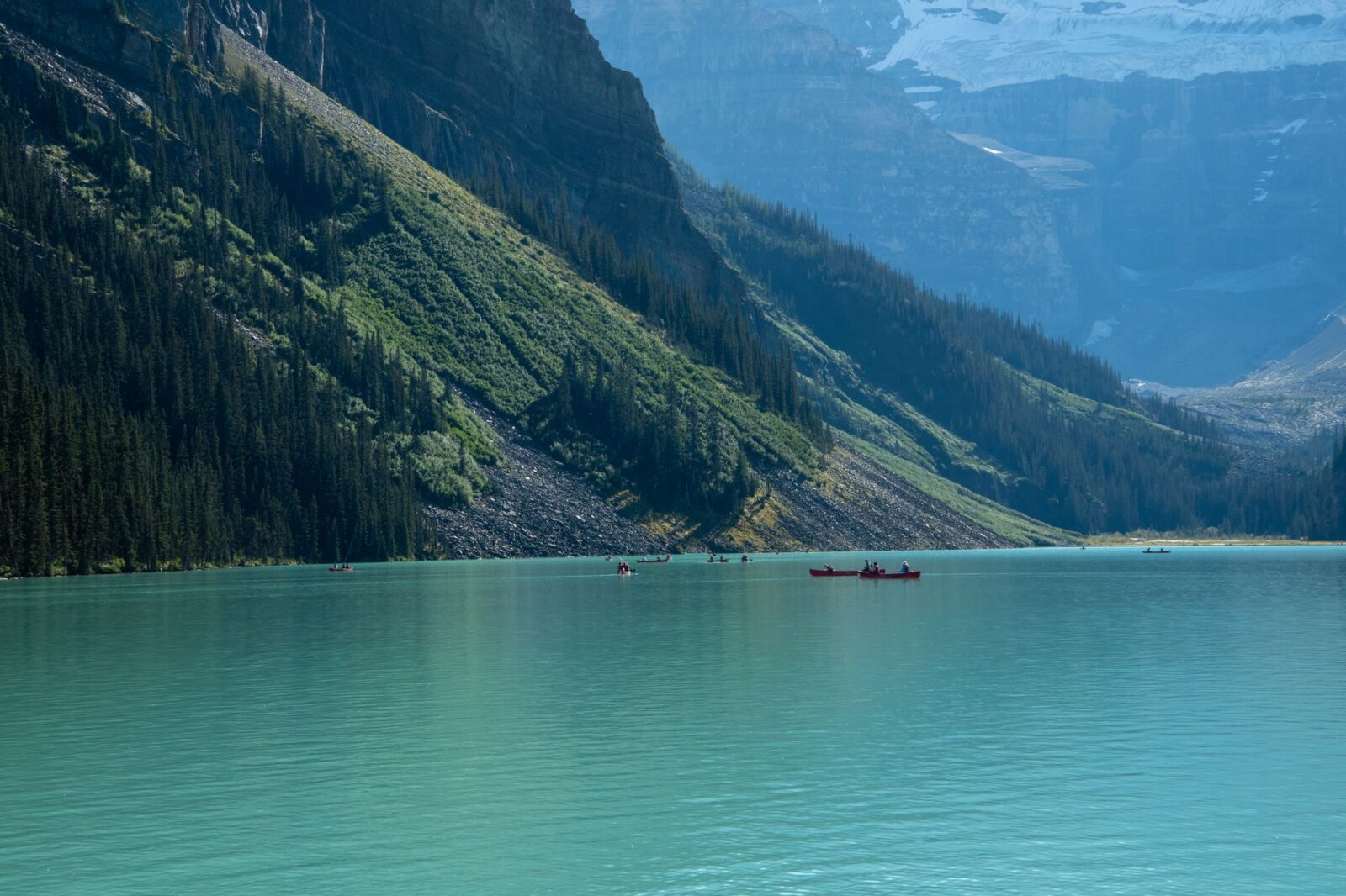 Where to Stay Near Banff National Park for Incredible Views and Proximity to Lake Louise - Photo by Andrew Patrick Photo on Pexels