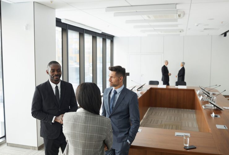 Recruitment for an Application Manager - Photo by Werner Pfennig on Pexels