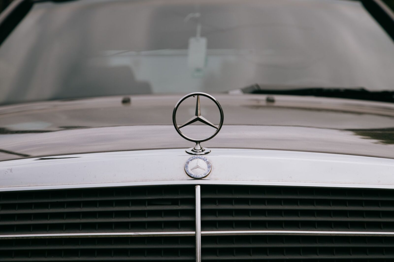 Airbnb-CarTrawler Partnership Details 1 Month In: Scoop - Photo by Sinitta Leunen on Pexels