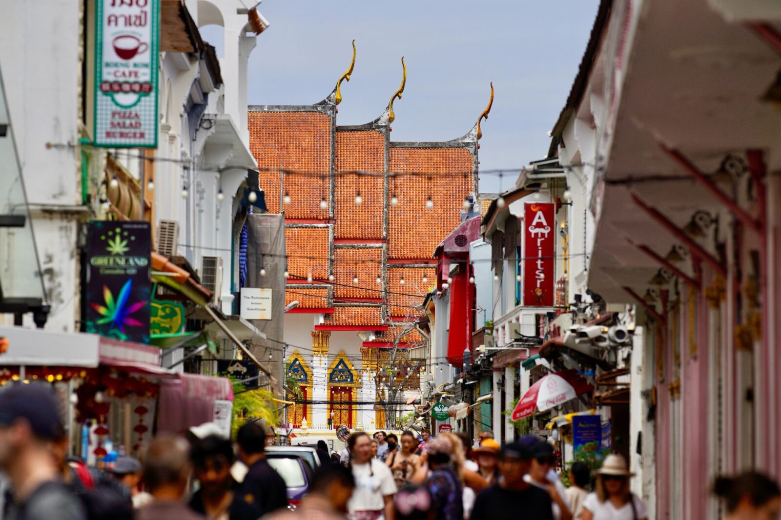 Phuket Overtakes Other Southeast Asian Cities with a 4.7% Increase in Leisure Travel Spending, While Singapore a Top Source Market - Photo by Leo Wang on Pexels