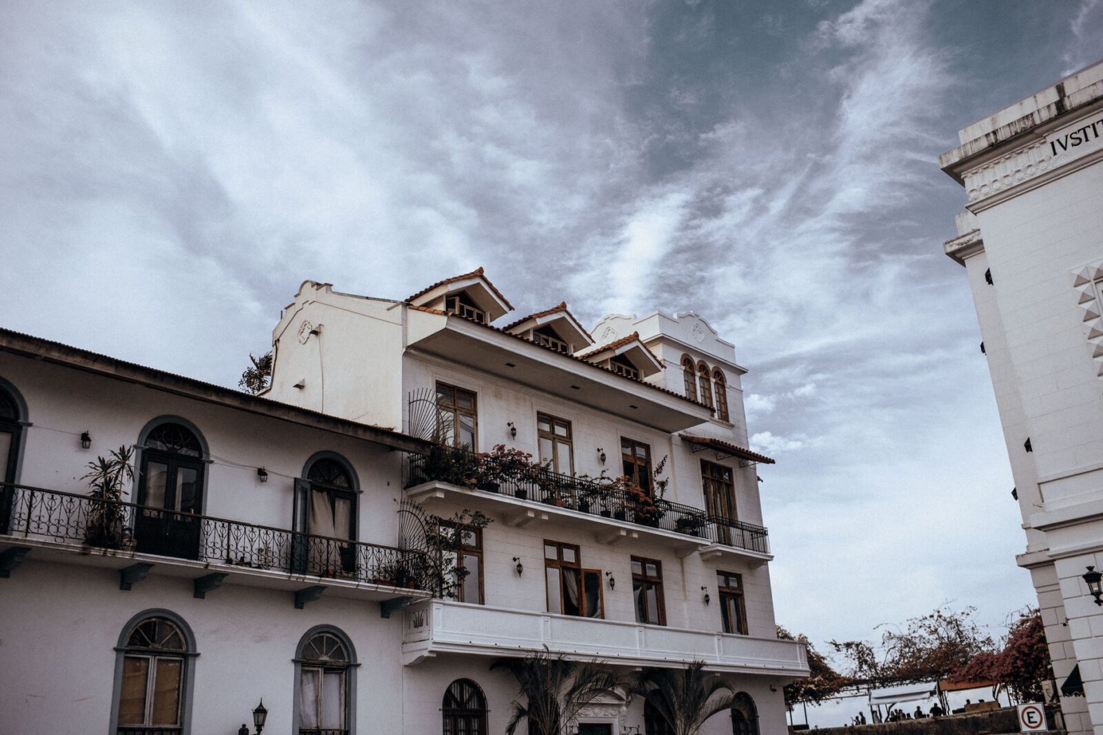 Panama's Pensionado Visa Is One of the Cheapest Ways to Retire Abroad—Here's How - Photo by Luis Quintero on Pexels