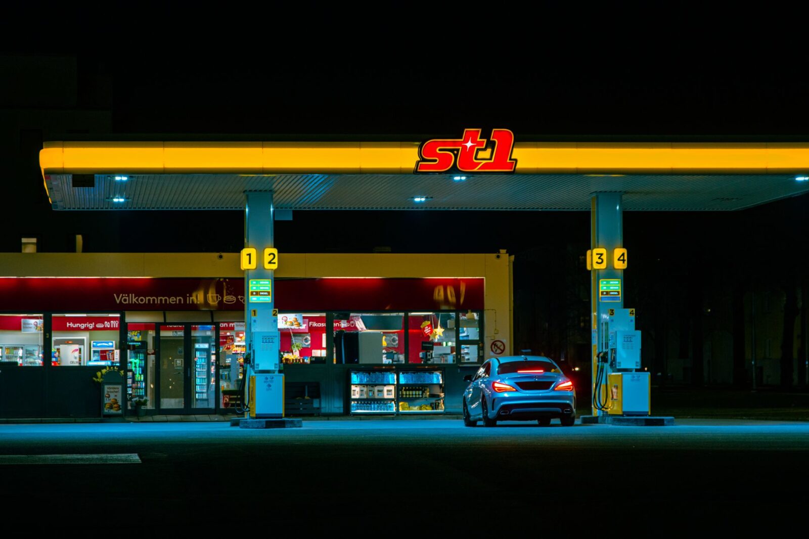 United CEO on Fares in 2027: Fuel Stays ‘Elevated,’ But We Can ‘Pass All of That On’ - Photo by Efrem Efre on Pexels