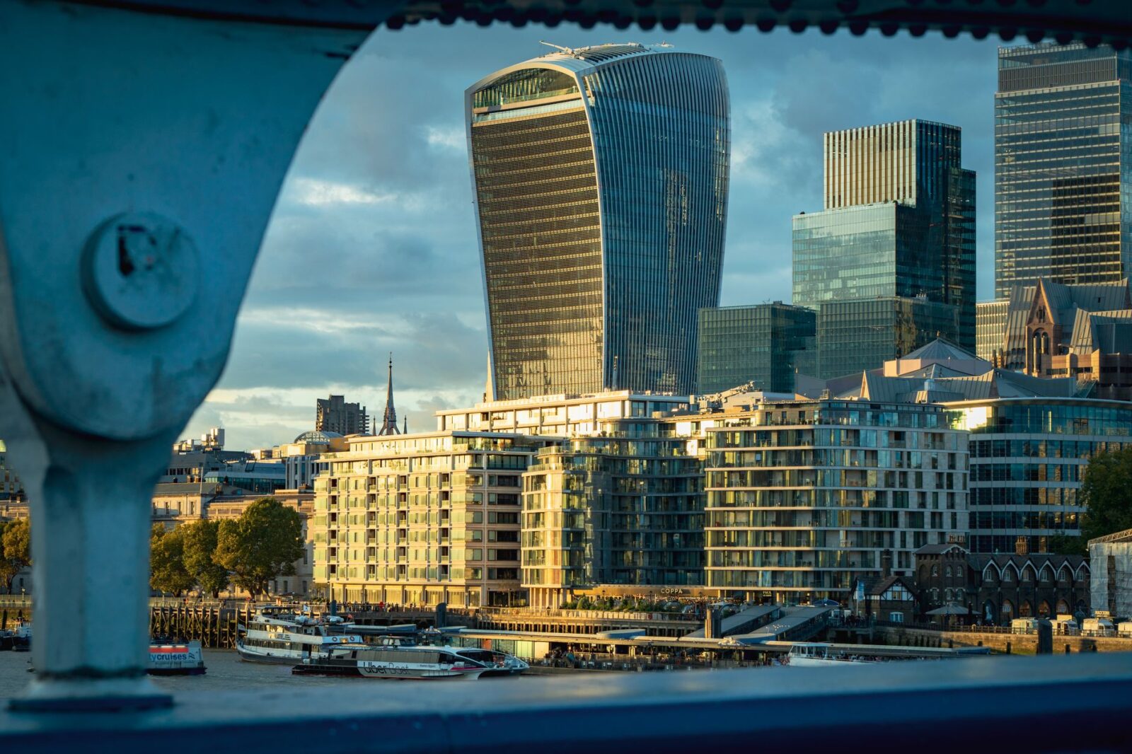 Venture capital access expanded for early-stage companies in UK - Photo by Candid Flaneur on Pexels