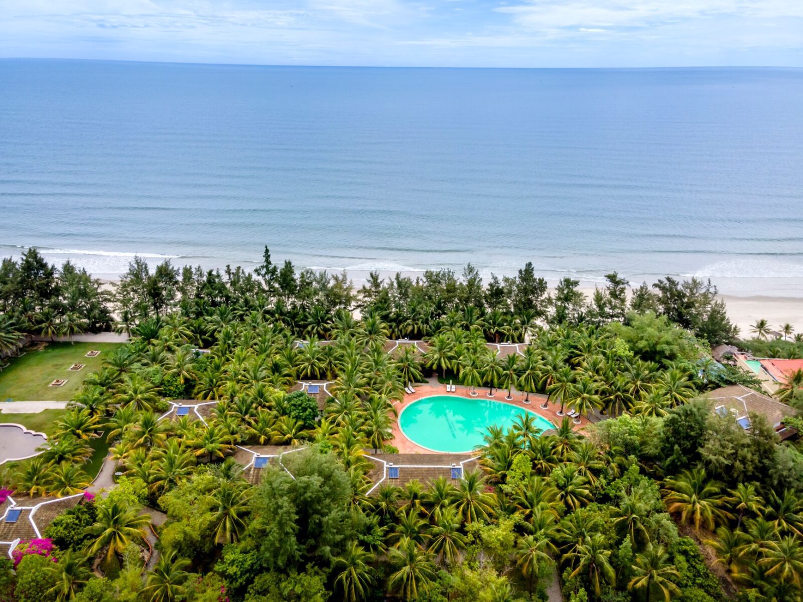 Why Taj-Parent IHCL Wants Full Control of Oriental Hotels - Photo by Quang Nguyen Vinh on Pexels