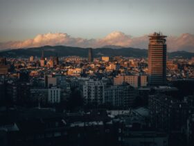 spain travel advisory - Photo by Michael King on Pexels