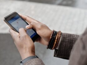Google Brings Agentic AI to Ask Maps Hotel Search - Photo by Theo Decker on Pexels