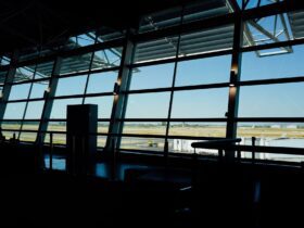 Best Travel Credit Cards for Free Airport Lounge Access 2026 - Photo by Adrien Olichon on Pexels
