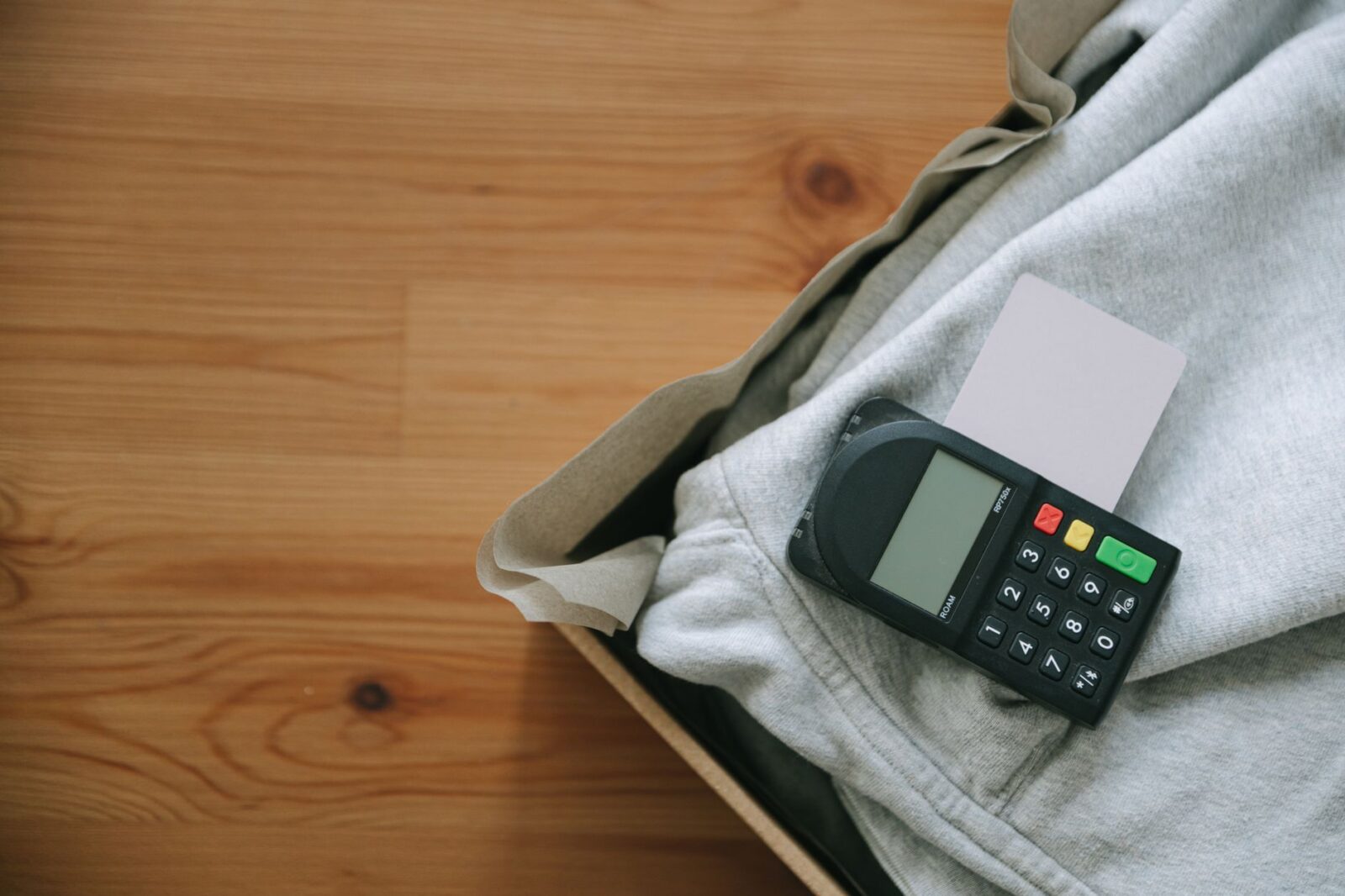 Earn points, miles or cash back: How to maximize online shopping portals for your purchases - Photo by Ivan S on Pexels