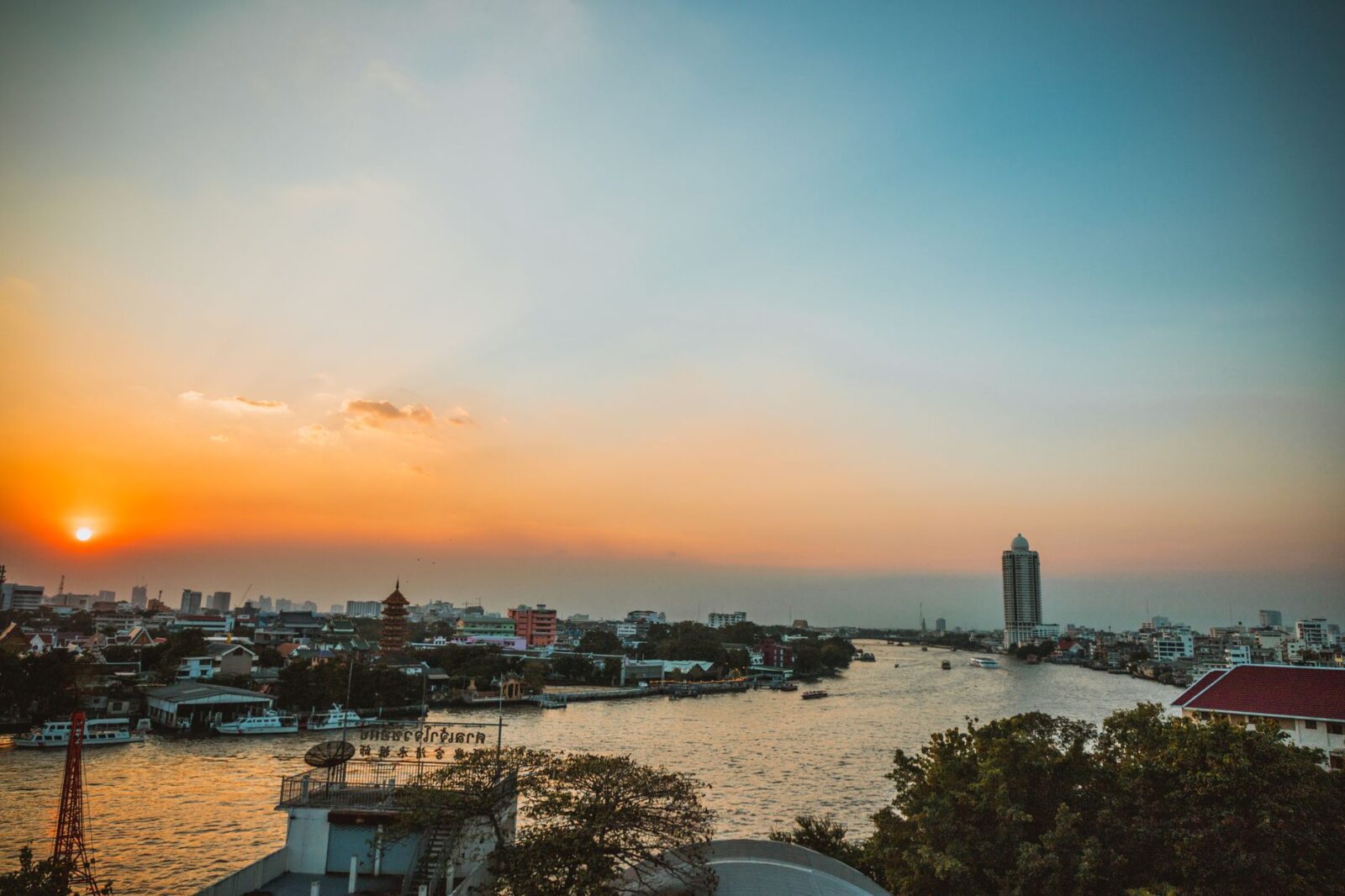 Thailand’s Six-Year Tourist Fee Saga Returns With a $14 Price Tag - Photo by Peggy Anke on Pexels