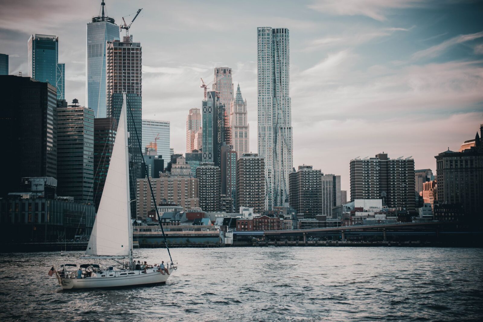 I’m a Native New Yorker—This Sailing Is One of the Best Ways I’ve Seen the City - Photo by Andres Escalona Vergara on Pexels