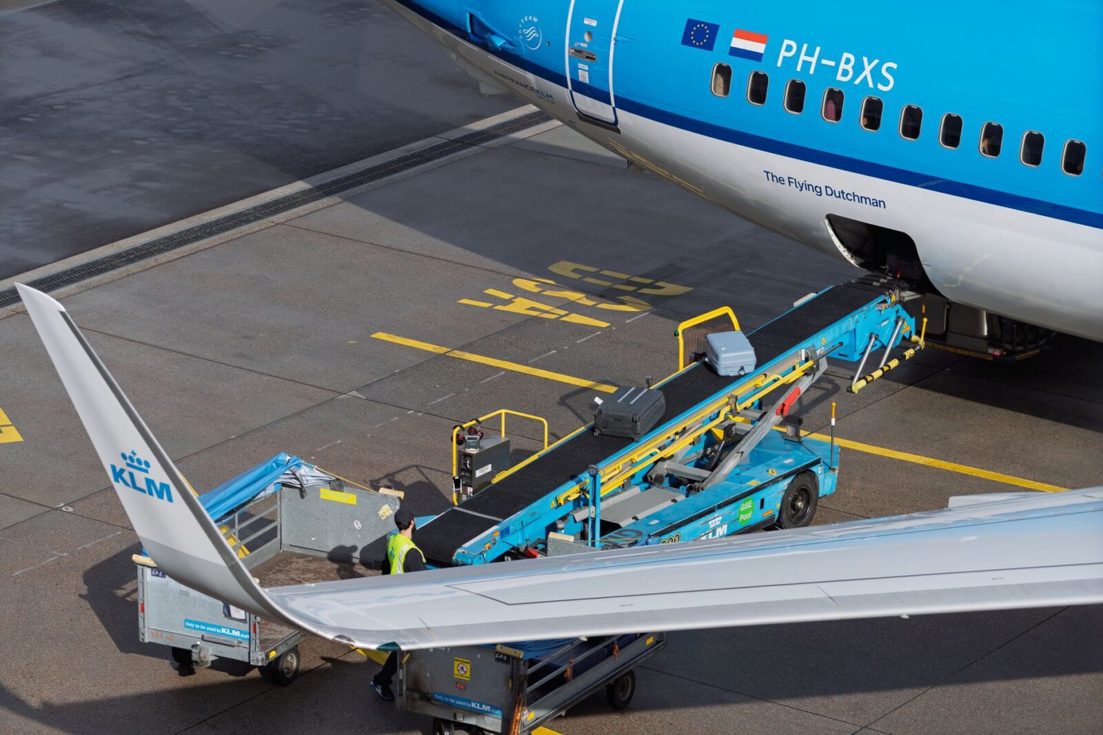 flight travel insurance - Photo by Martijn Stoof on Pexels