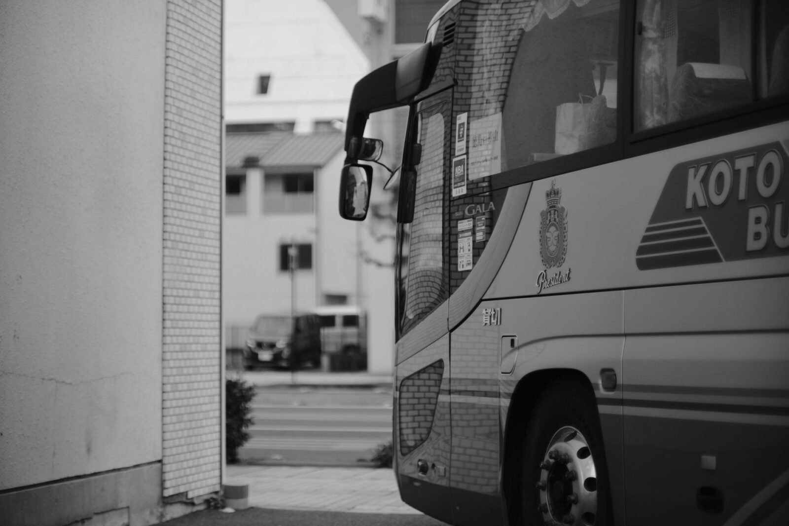 Free bus travel 24/7 for disabled people as Prime Minister takes further action to ease cost of living - Photo by Mak_ jp on Pexels