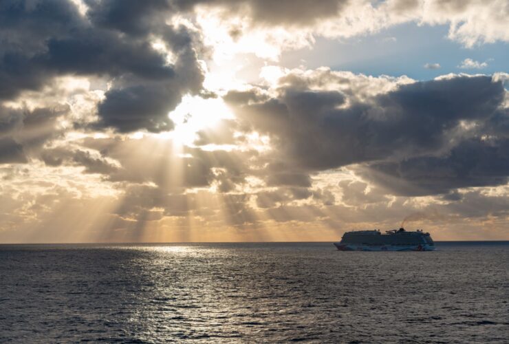 cruise deals last minute - Photo by Diego F. Parra on Pexels