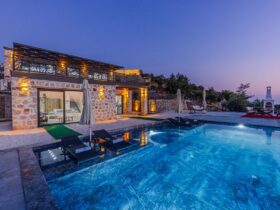 Where Celebrities Stayed for Their Euro Summers - Photo by Ahmet ÇÖTÜR on Pexels