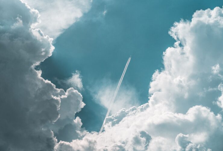 Can Tweaking Plane Routes Cut Aviation’s Climate Impact? An Airspace-Wide Contrail Trial Will Test It - Photo by Justin Wolfert on Pexels