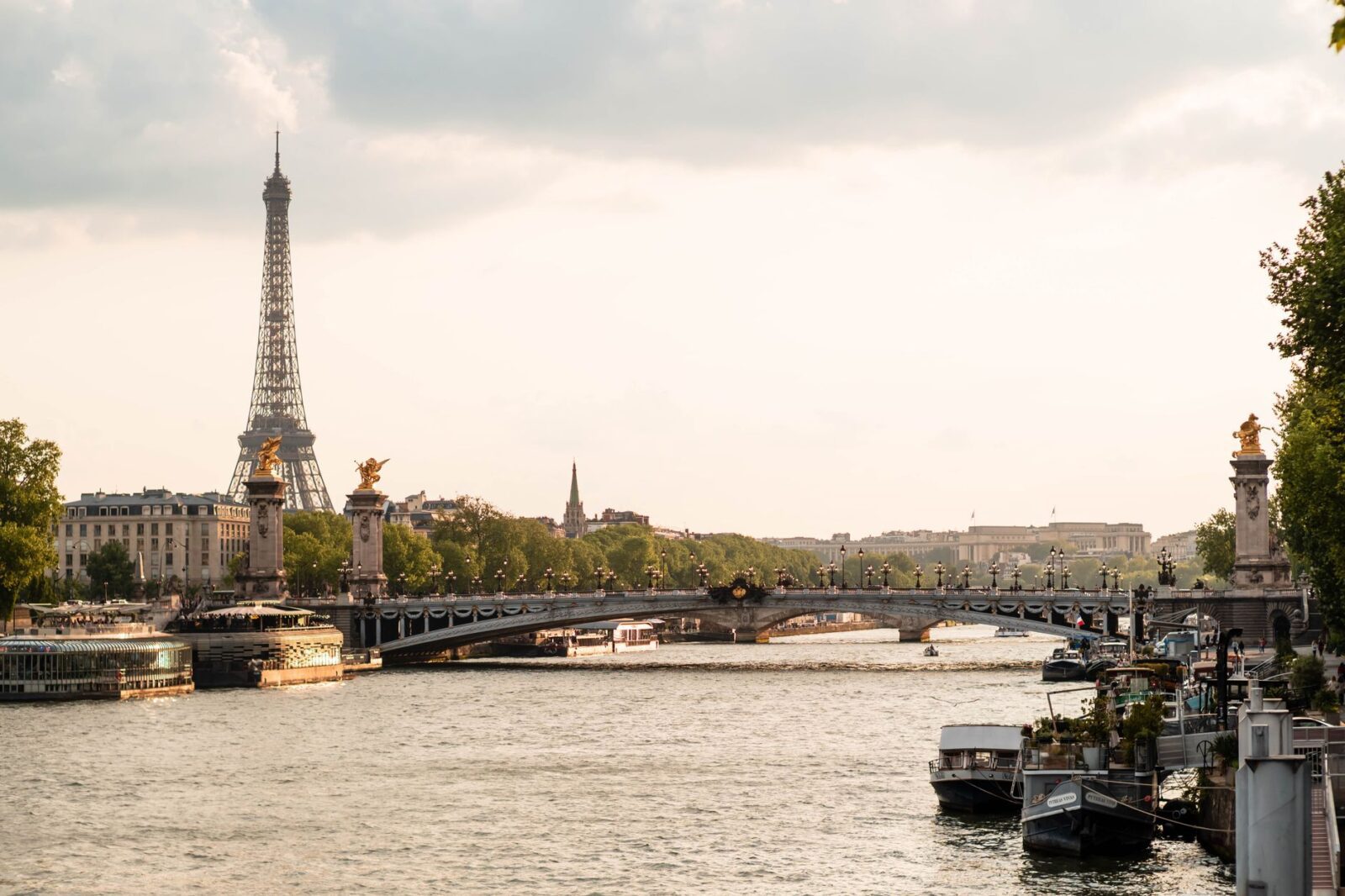 best hotels paris - Photo by Alejandro Aznar on Pexels