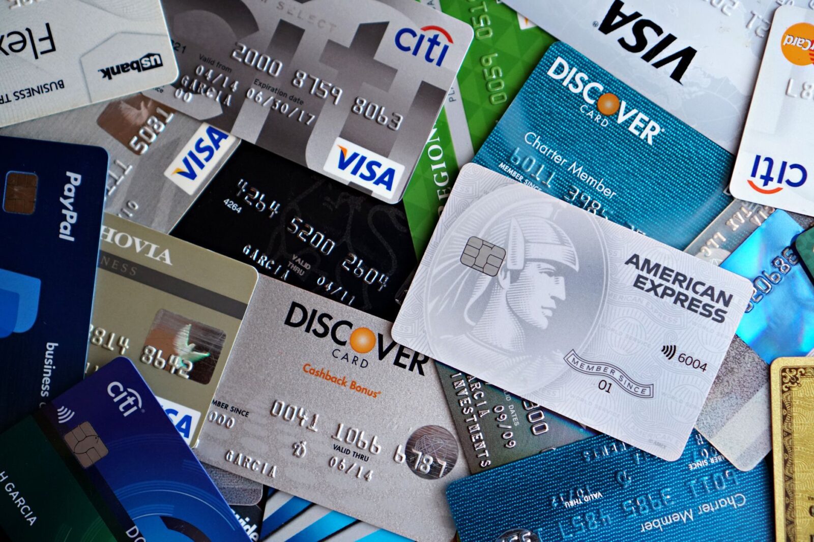 Which United credit card is right for you? Comparing the Explorer, Quest, Club and Business cards - Photo by DΛVΞ GΛRCIΛ on Pexels